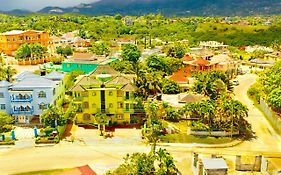 Yaad Hostel