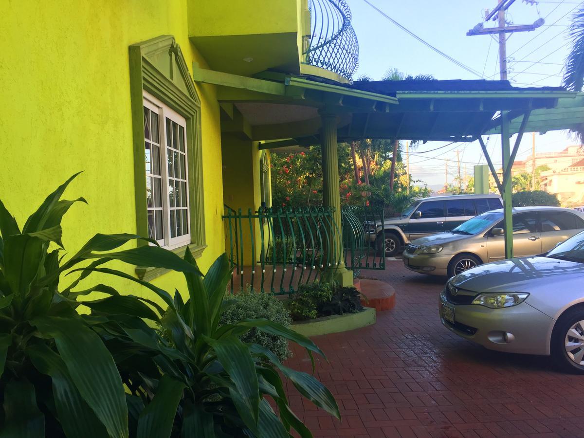 Yaad Hostel Montego Bay Exterior photo