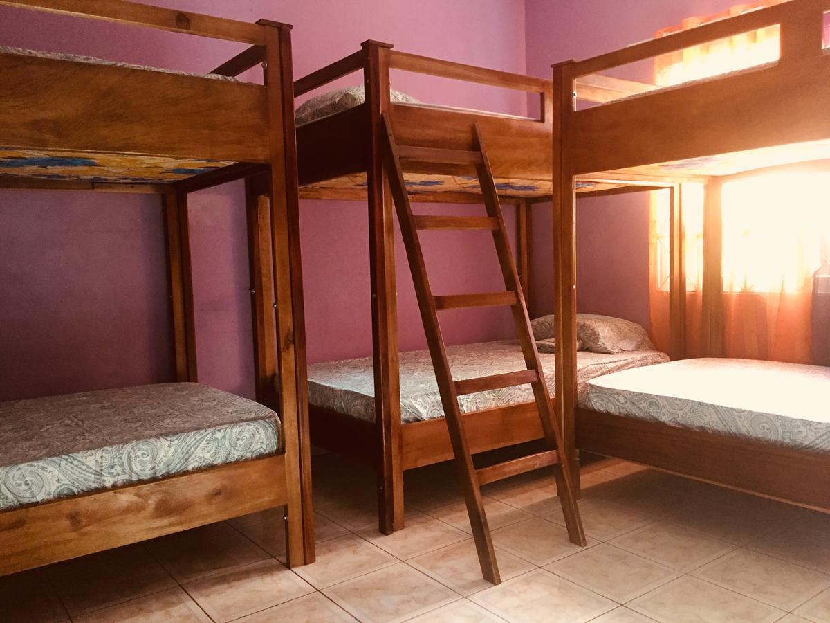 Yaad Hostel Montego Bay Exterior photo
