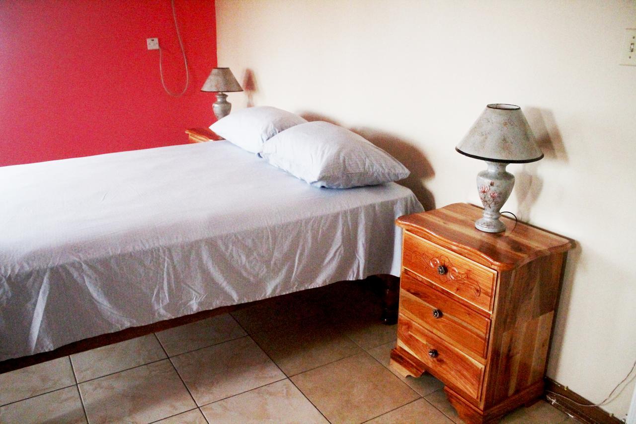Yaad Hostel Montego Bay Exterior photo