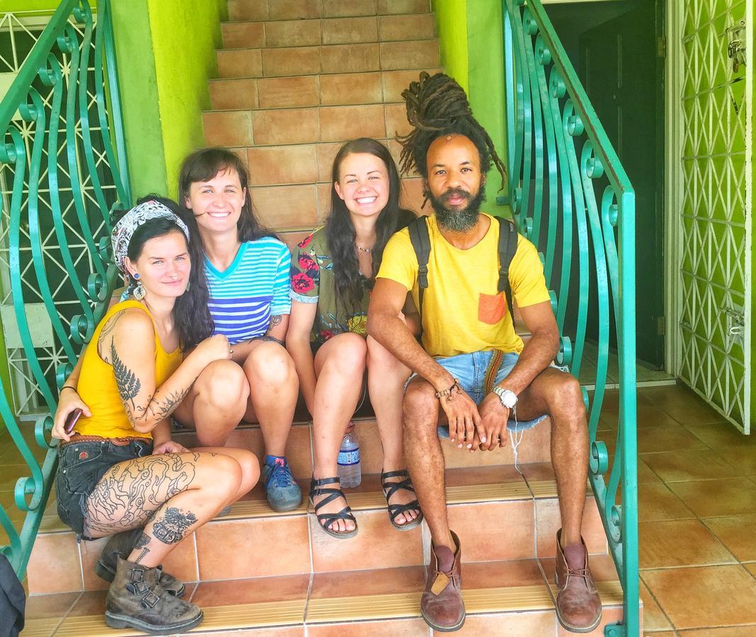 Yaad Hostel Montego Bay Exterior photo