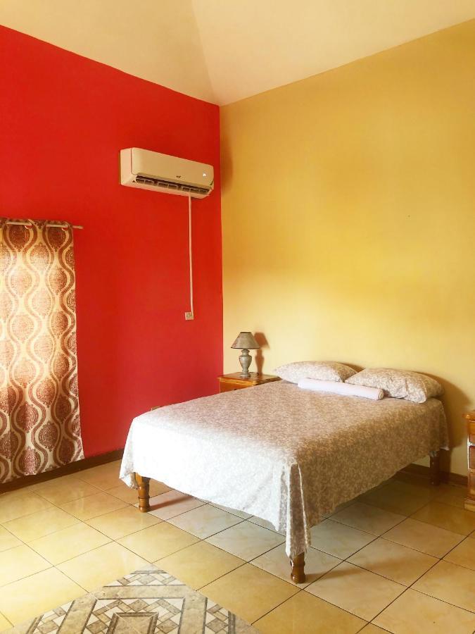 Yaad Hostel Montego Bay Exterior photo